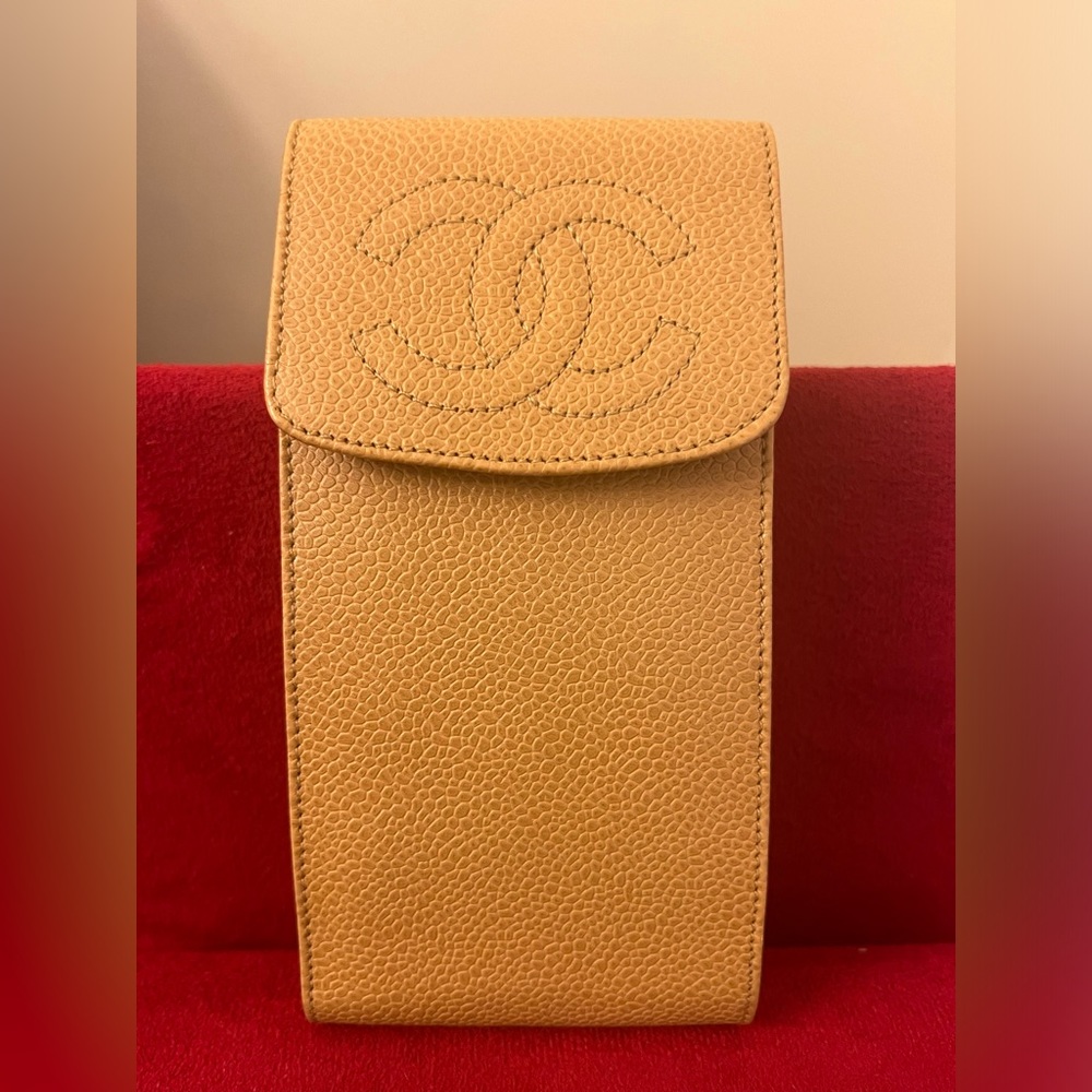 Authentic CHANEL Caviar Pouch